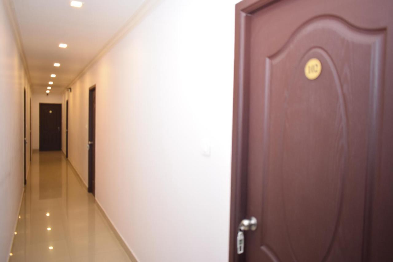 פונדיצ'רי Bouvana Residency מראה חיצוני תמונה