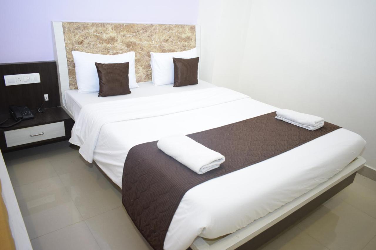 פונדיצ'רי Bouvana Residency מראה חיצוני תמונה